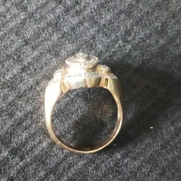 Diamond ring - Picture 3 of 3